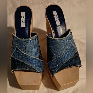 New With Box Zigi Dina Rhinestone Platform Sandals -Denim Blue Size 9